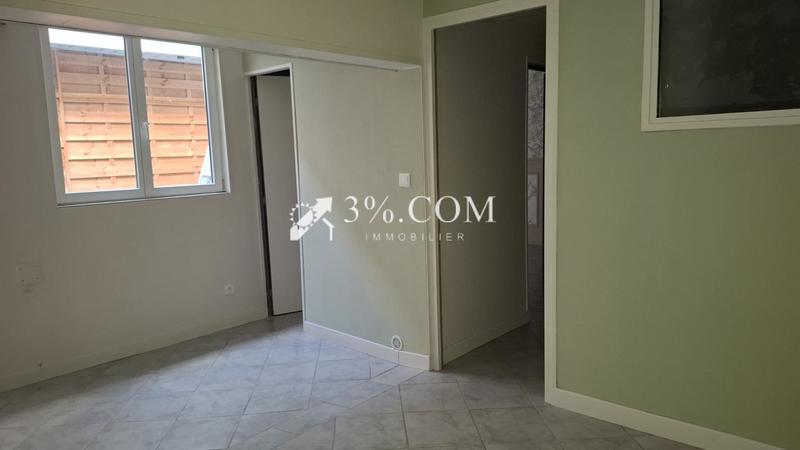 Local commercial - 68 m² - 4 pièces