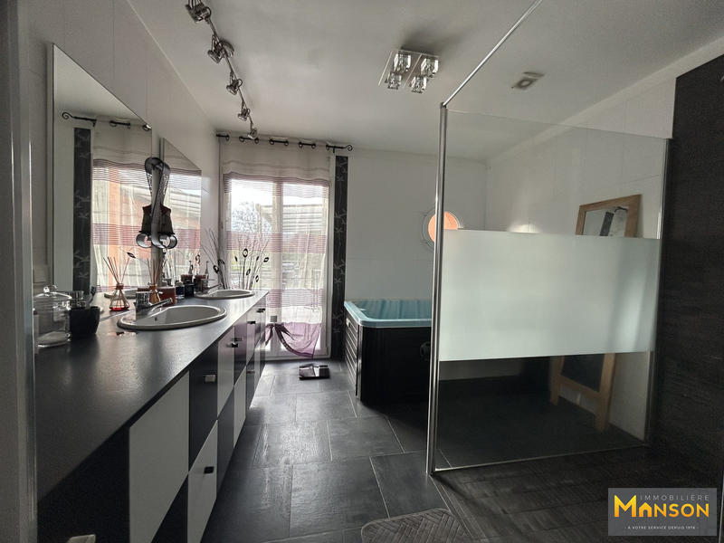 Maison - 150 m² - 5 pièces