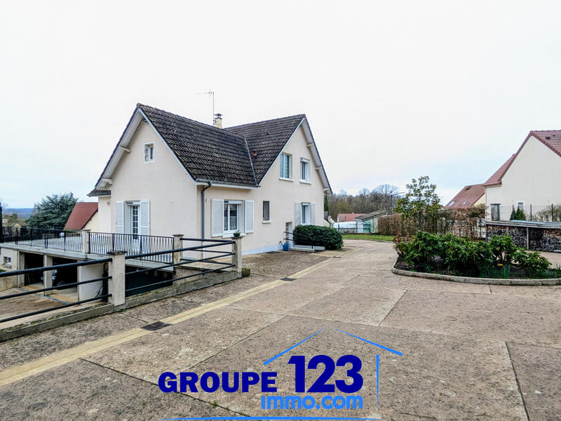 Maison - 156 m² - 7 pièces