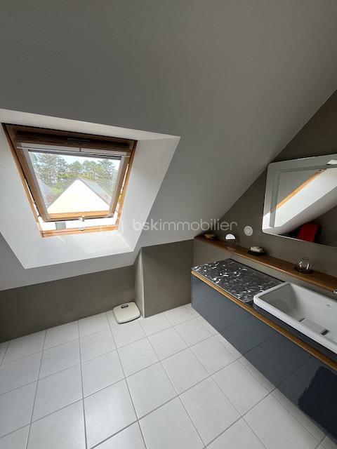 Maison - 200 m² - 7 pièces