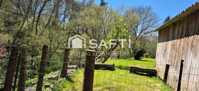 Maison - 205 m² - 10 pièces