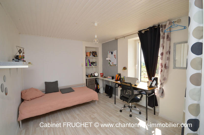 Maison - 232 m² - 6 pièces