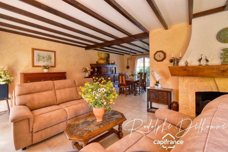 Maison - 187 m² - 7 pièces