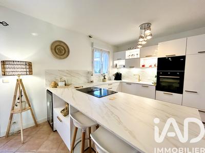 Maison - 178 m² - 8 pièces