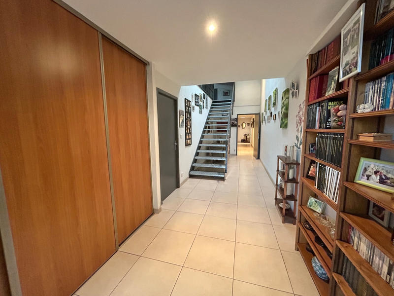 Maison - 315 m² - 6 pièces