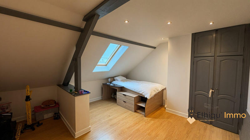 Maison - 174 m² - 7 pièces