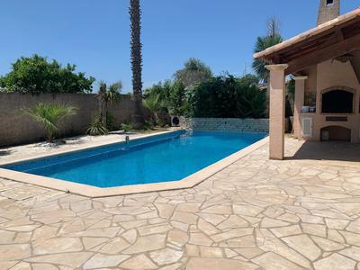 Maison - 186 m² - 6 pièces