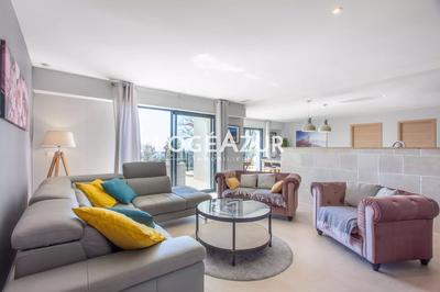 Villa - 212 m² - 7 pièces