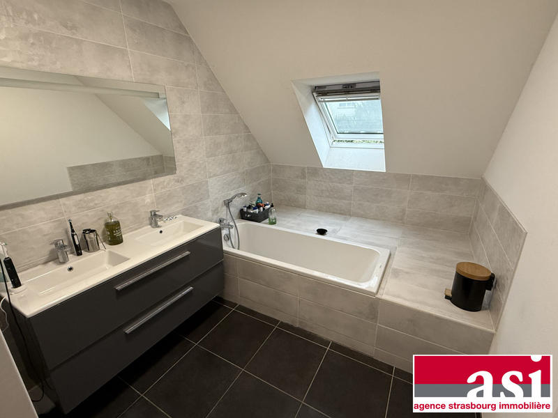 Appartement - 82 m² - 4 pièces