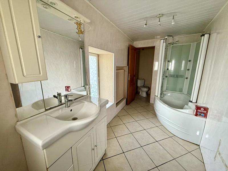 Maison - 101 m² - 5 pièces