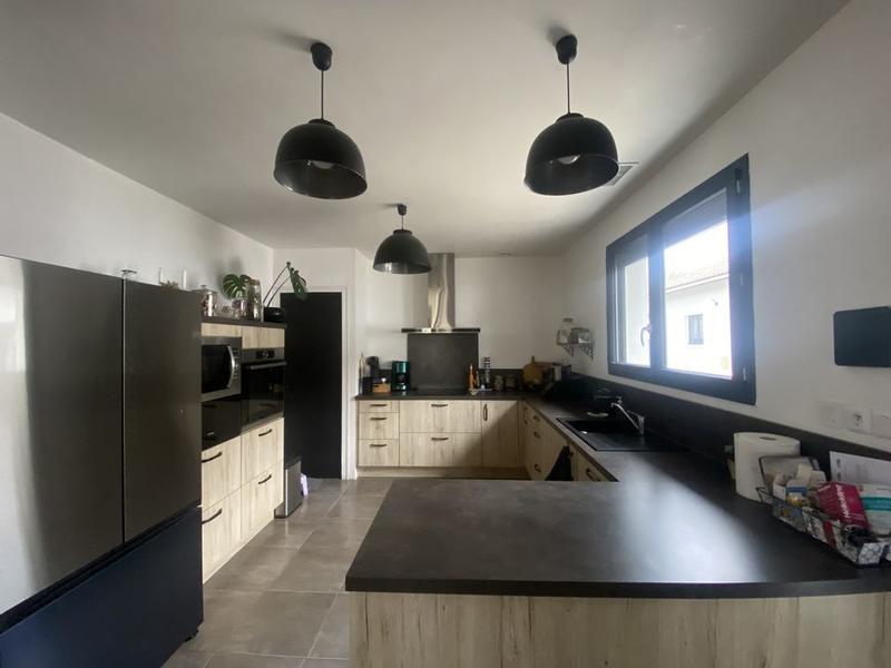 Propriété - 480 m² - 10 pièces