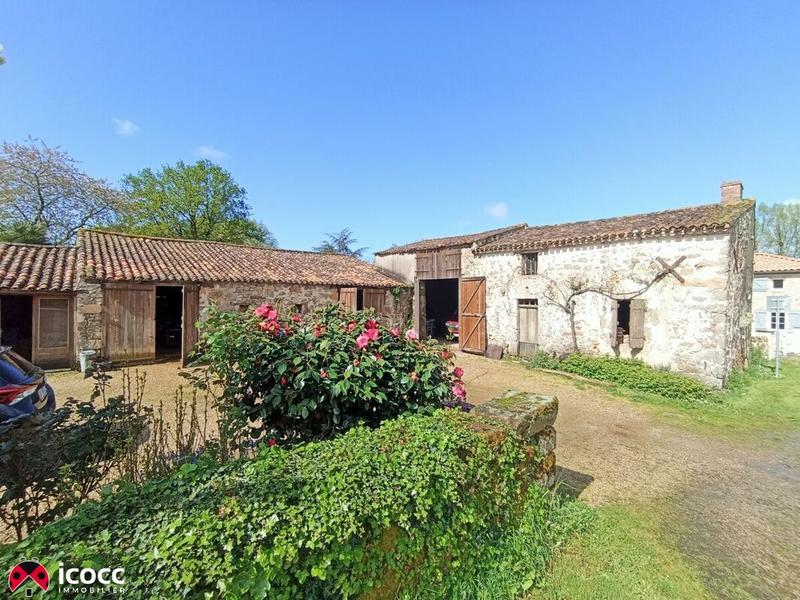 Propriété - 217 m² - 10 pièces