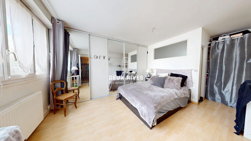 Appartement - 150 m² - 4 pièces