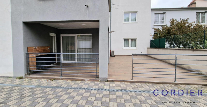 Appartement - 151 m² - 5 pièces