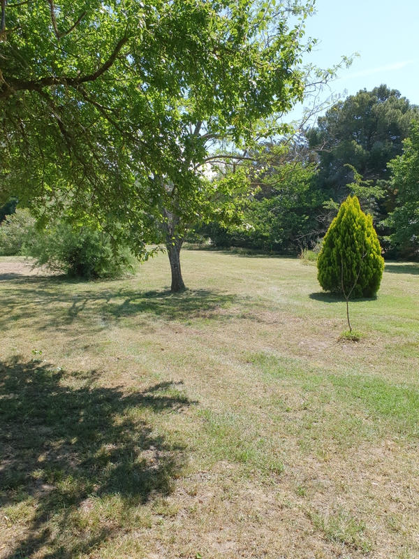 Propriété - 680 m² - 17 pièces