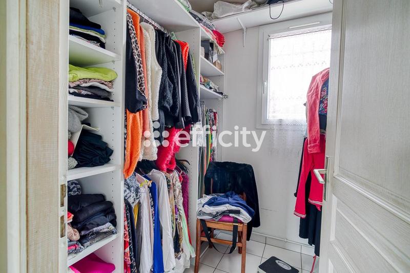 Villa - 137 m² - 6 pièces