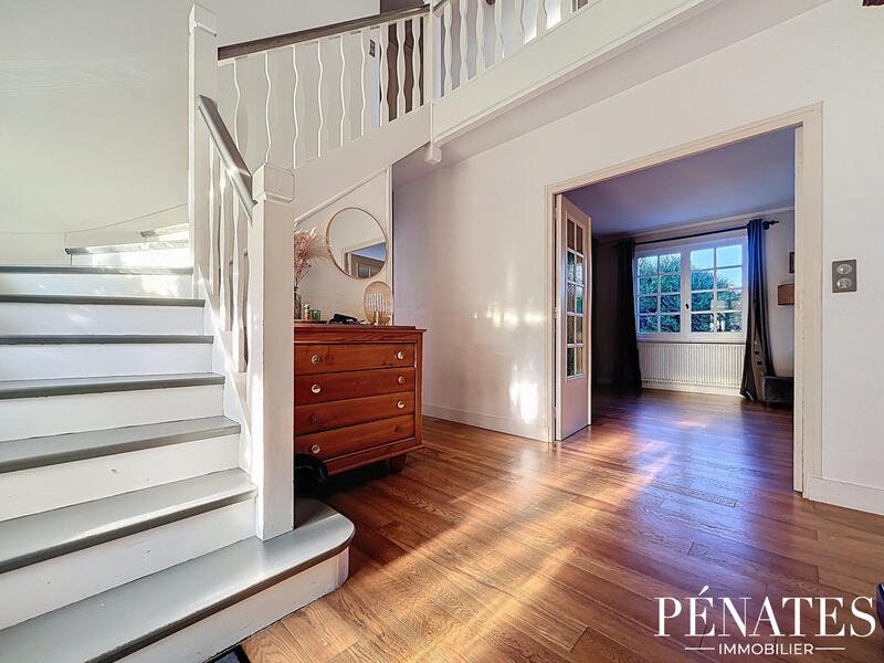 Maison - 140 m² - 5 pièces