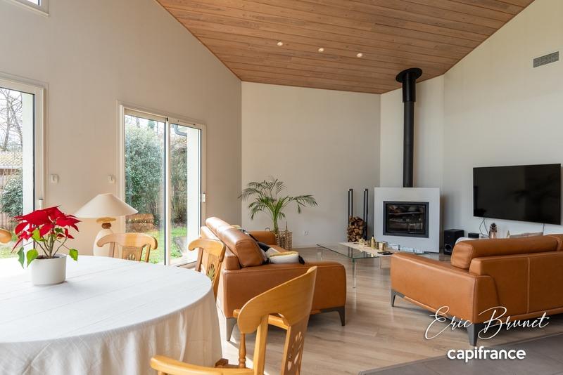 Maison - 142 m² - 6 pièces