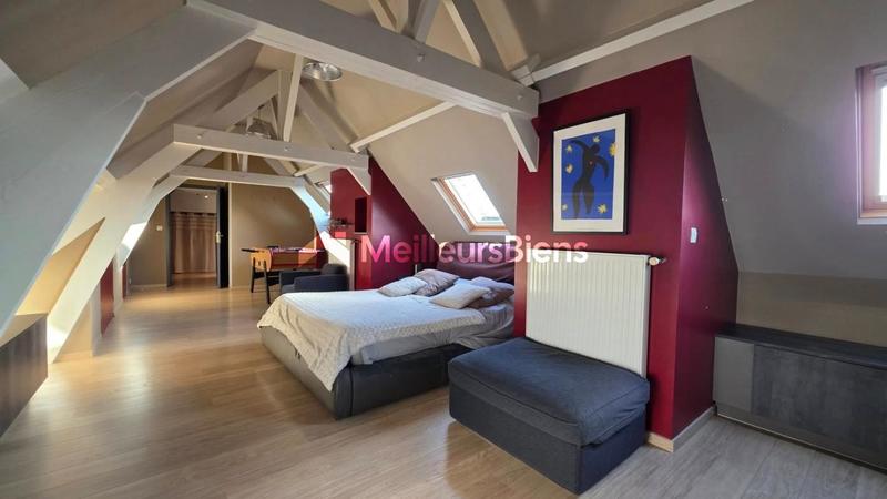 Maison - 163 m² - 7 pièces