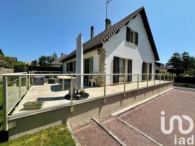 Maison - 185 m² - 8 pièces