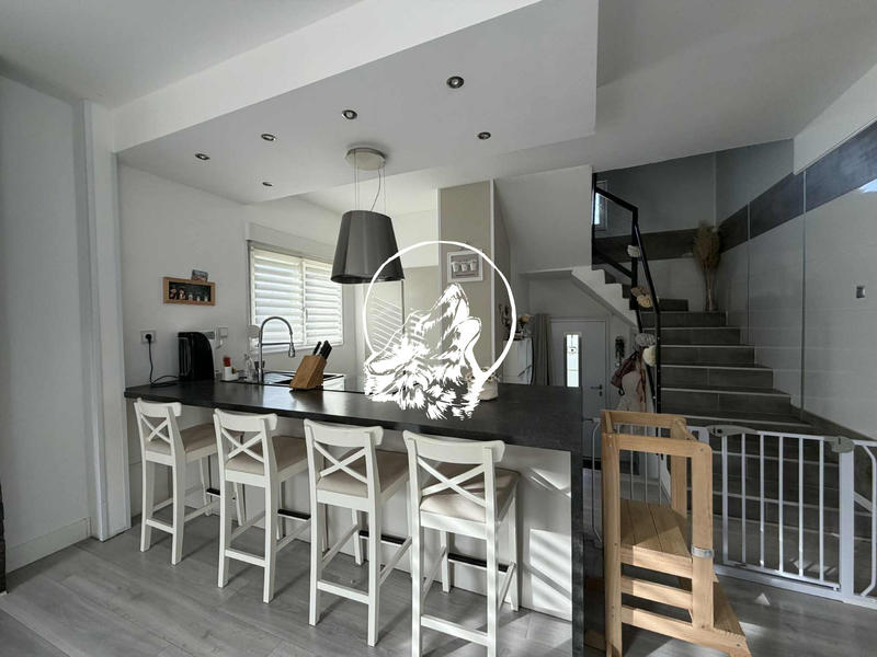 Maison - 123 m² - 5 pièces