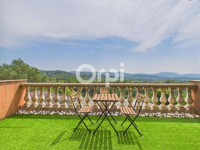 Maison - 226 m² - 6 pièces