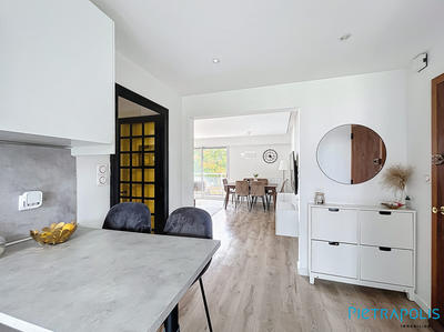 Appartement - 79 m² - 3 pièces