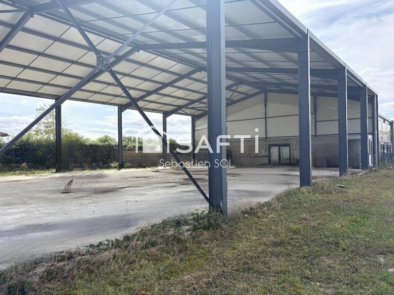 Local commercial - 1 485 m² - 10 pièces