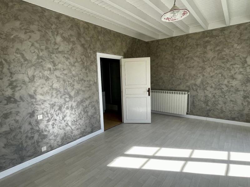 Longère - 433 m² - 10 pièces