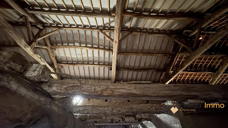 Maison ancienne - 195 m² - 2 pièces