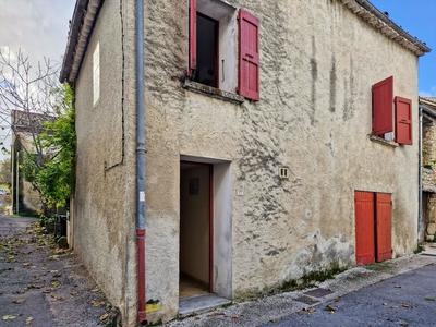 Maison de village - 37 m² - 1 pièce