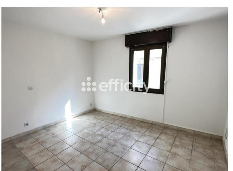 Immeuble - 187 m² - 8 pièces