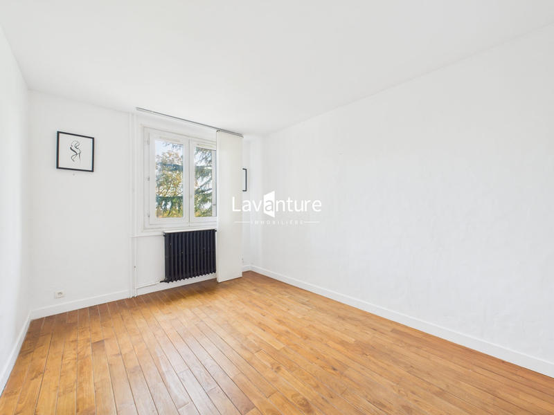 Appartement - 99 m² - 4 pièces