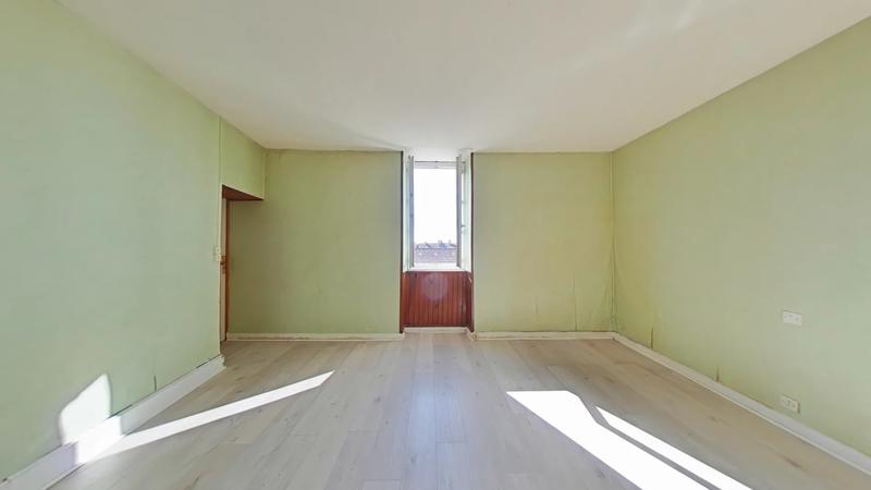 Immeuble - 177 m² - 7 pièces