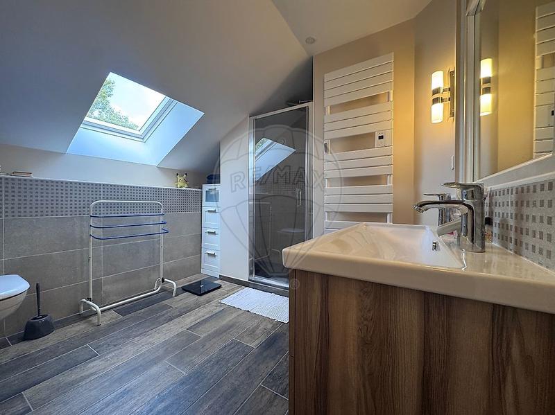 Maison - 105 m² - 5 pièces