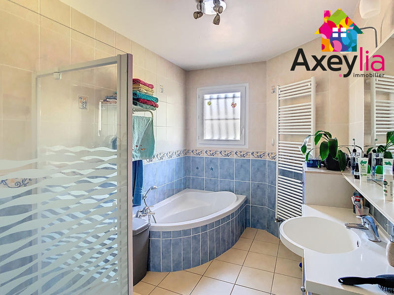 Maison - 148 m² - 8 pièces