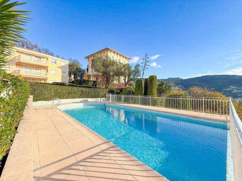 Appartement - 98 m² - 3 pièces