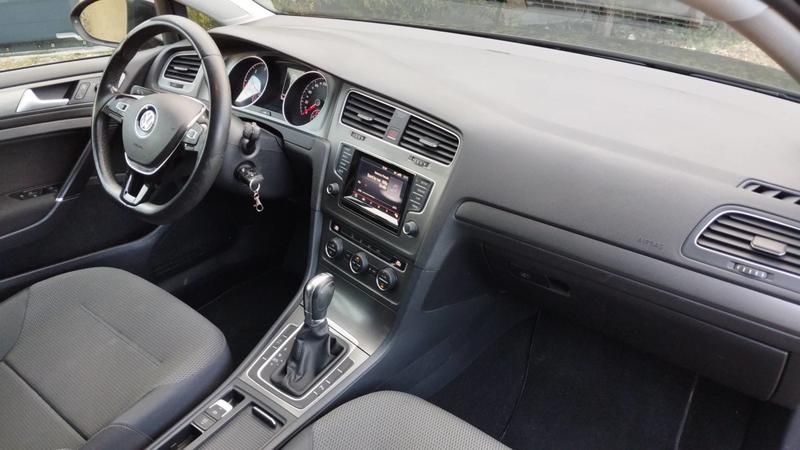 Volkswagen Golf VII 1.6 Tdi 105 Dsg7 Confortline - Automatique