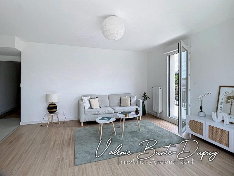 Appartement - 80 m² - 4 pièces