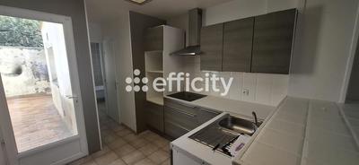 Maison - 82 m² - 5 pièces