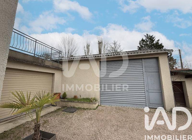 Maison - 210 m² - 7 pièces