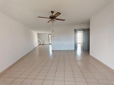 Appartement - 82 m² - 3 pièces