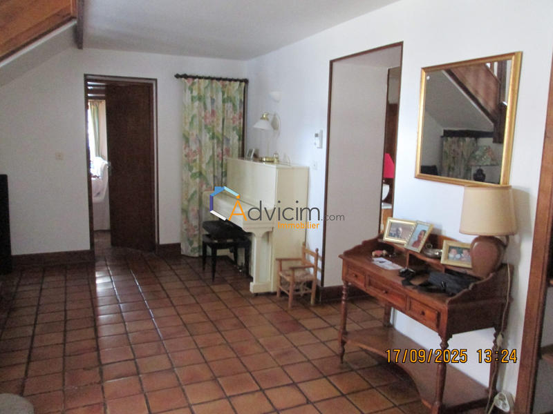 Maison ancienne - 300 m² - 10 pièces