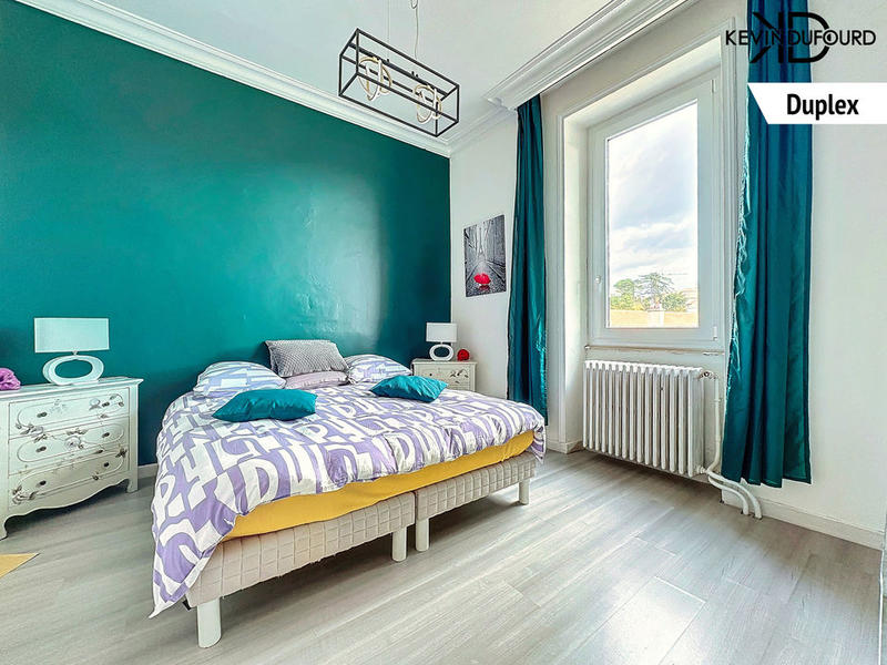 Maison - 290 m² - 10 pièces