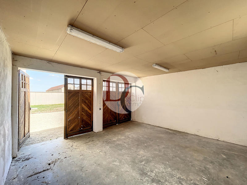 Maison - 316 m² - 11 pièces