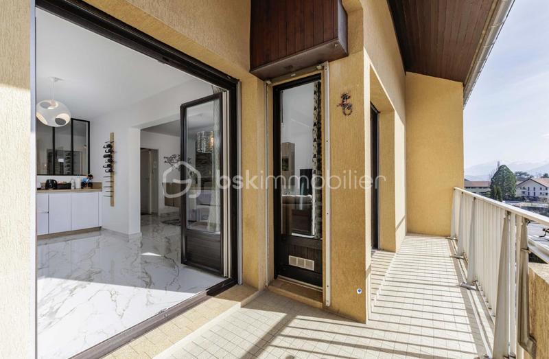 Duplex - 143 m² - 7 pièces