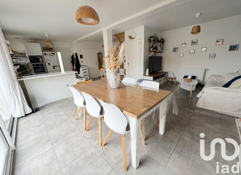 Maison - 90 m² - 5 pièces