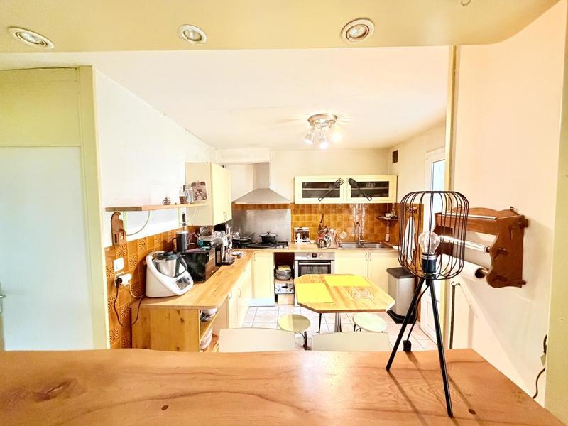 Maison - 94 m² - 5 pièces