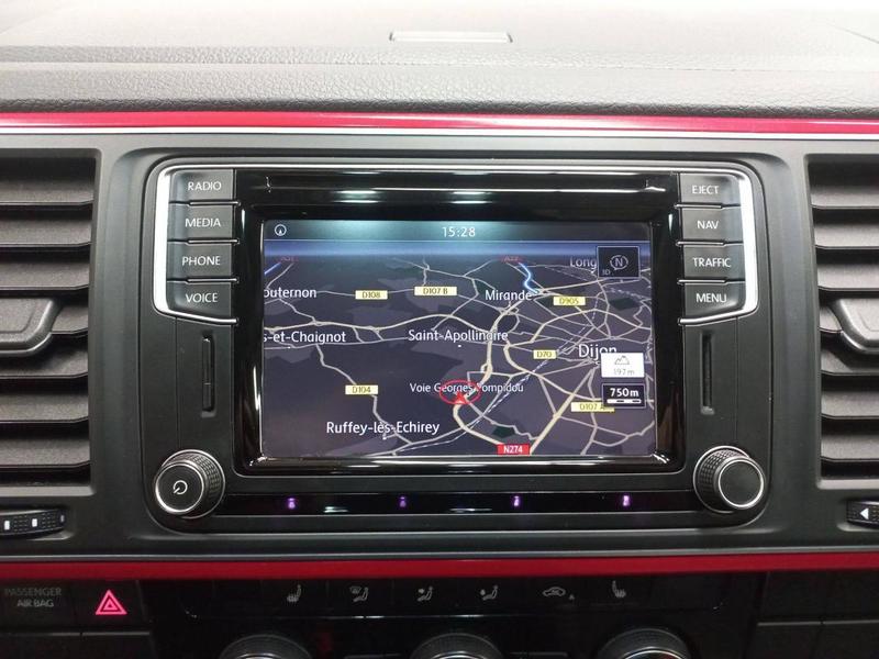 Volkswagen Multivan 2.0 Tdi 204 Dsg7 Carat Court