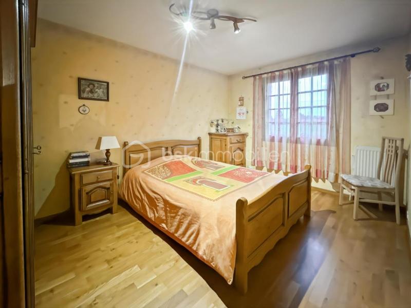 Maison traditionnelle - 117 m² - 6 pièces